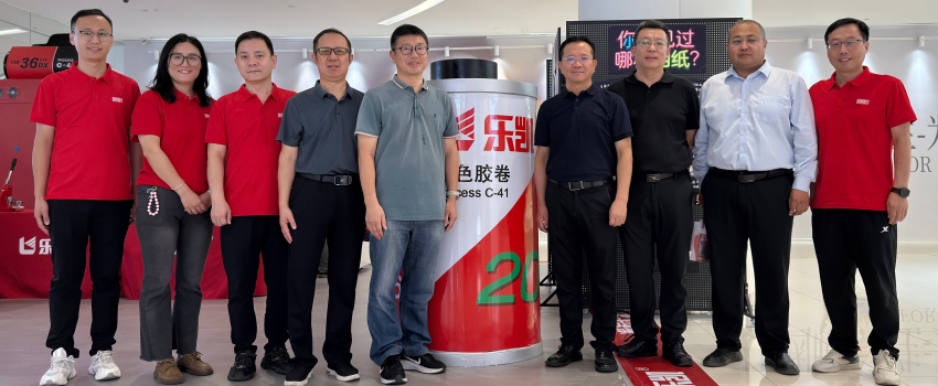 樂凱膠片國慶亮相保定萬博廣場，8天沉浸式體驗點燃市民光影熱情